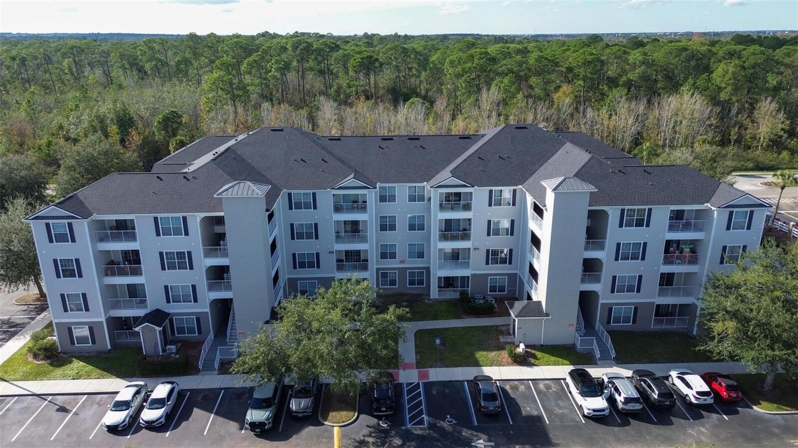 Property Photo:  3176 Feltrim Place 401  FL 34747 