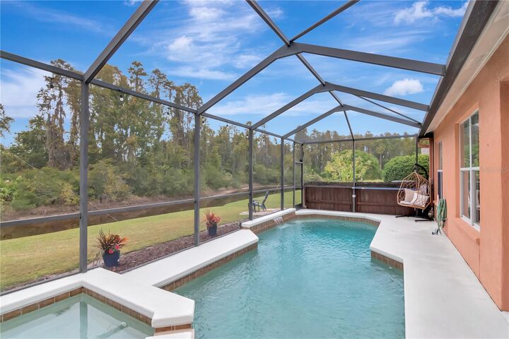 Property Photo: 31241 Kirkshire Court FL 33543