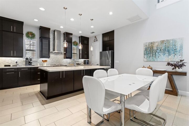 Property Photo: 13612 Lessing Avenue FL 32827