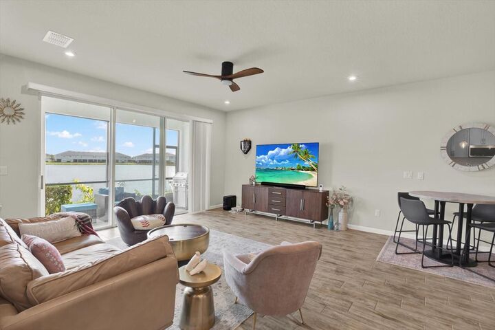 Property Photo:  2388 Audubon Preserve Lane  FL 33558 