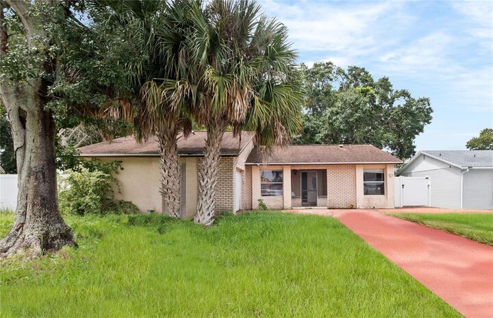 Property Photo:  431 Ball Court  FL 34759 