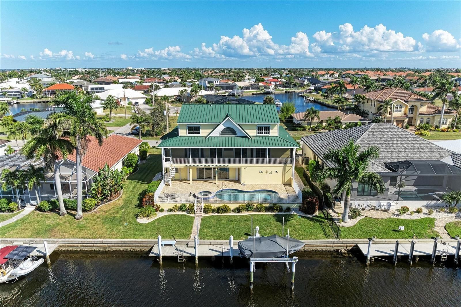Property Photo:  2839 Coral Way  FL 33950 