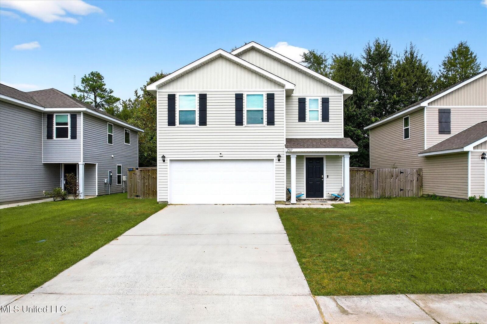 Property Photo: 2117 Toulouse Street MS 39564