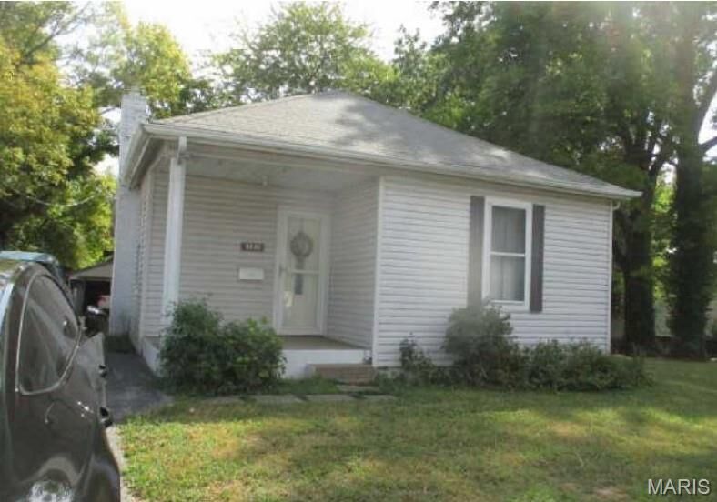 Property Photo:  9846 Lilac Drive  MO 63137 