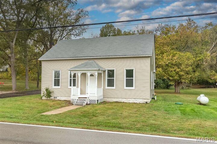 Property Photo: 2907 S Highway 94 MO 63341