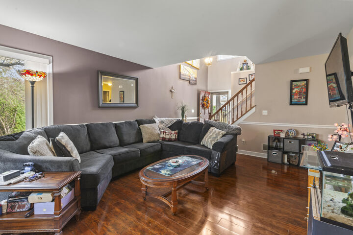 Property Photo: 510 Frederick Ct WI 53066