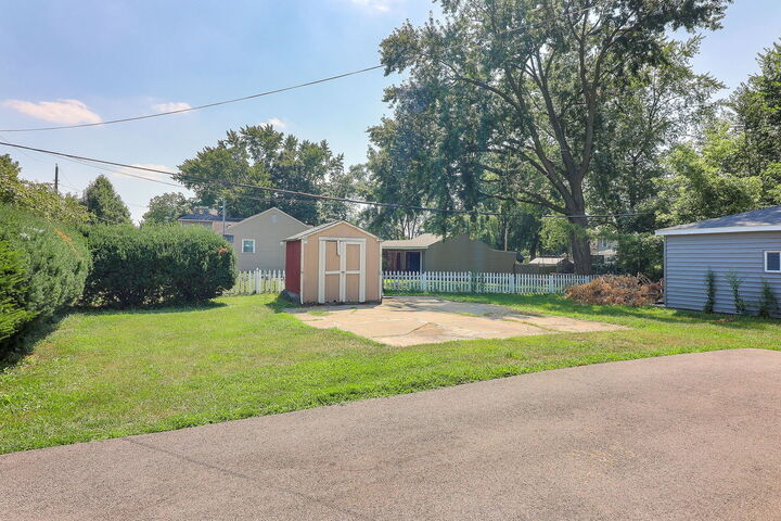 Property Photo:  1045 Grand Boulevard  IL 60505 