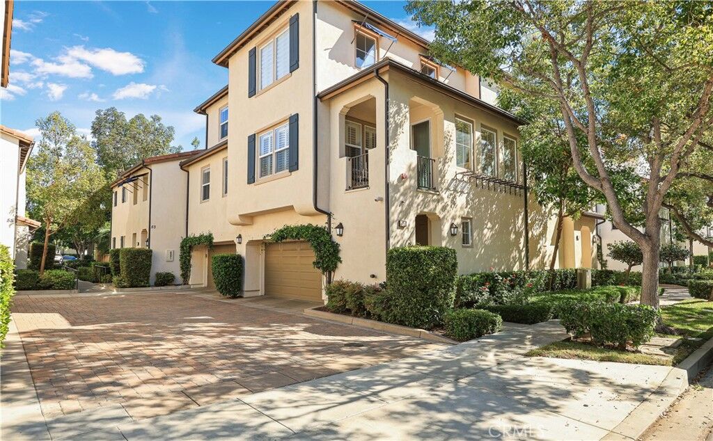 Property Photo:  51 Olivehurst  CA 92602 