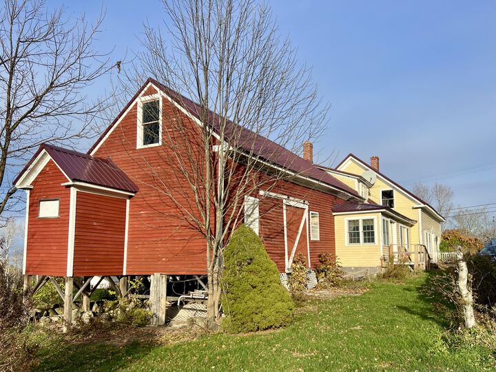 Property Photo: 473 Mount View Road ME 04986