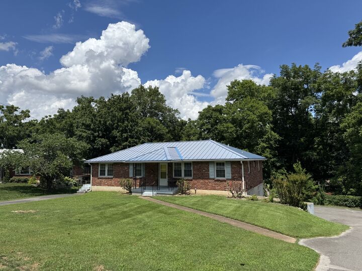 Property Photo: 5020 Kincannon Dr TN 37220