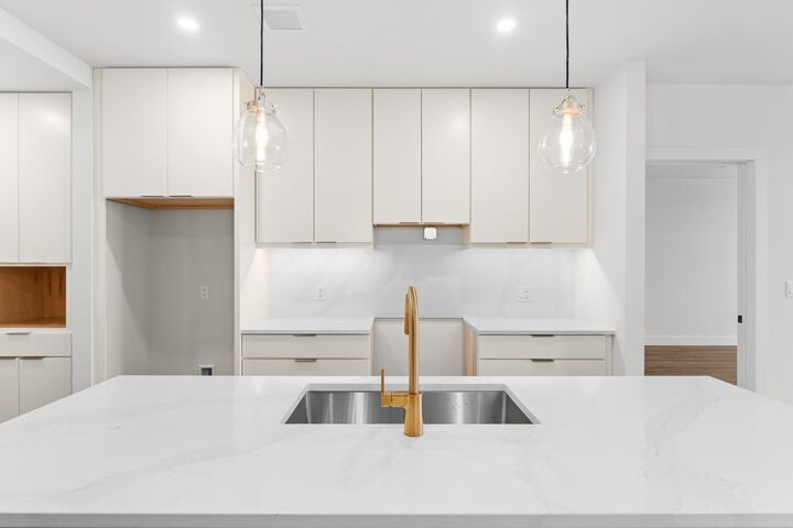 Property Photo: 125 Cambrian Way VT 05401