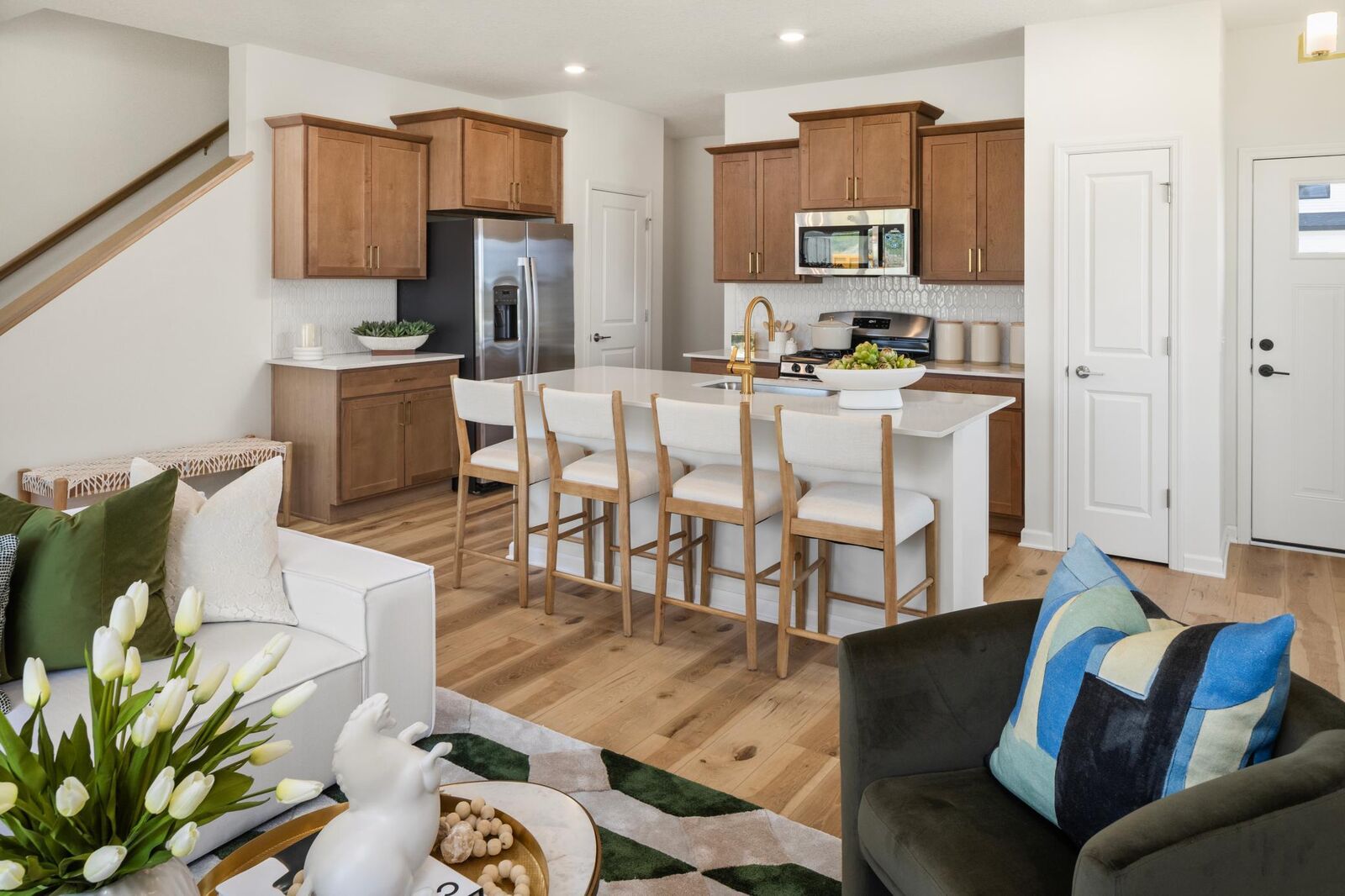 Property Photo: 1540 Trellis Lane MN 55118