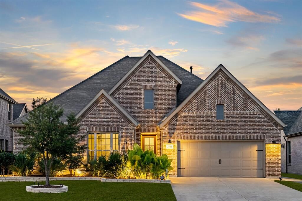 Property Photo: 3705 Silver Birch Drive TX 75071