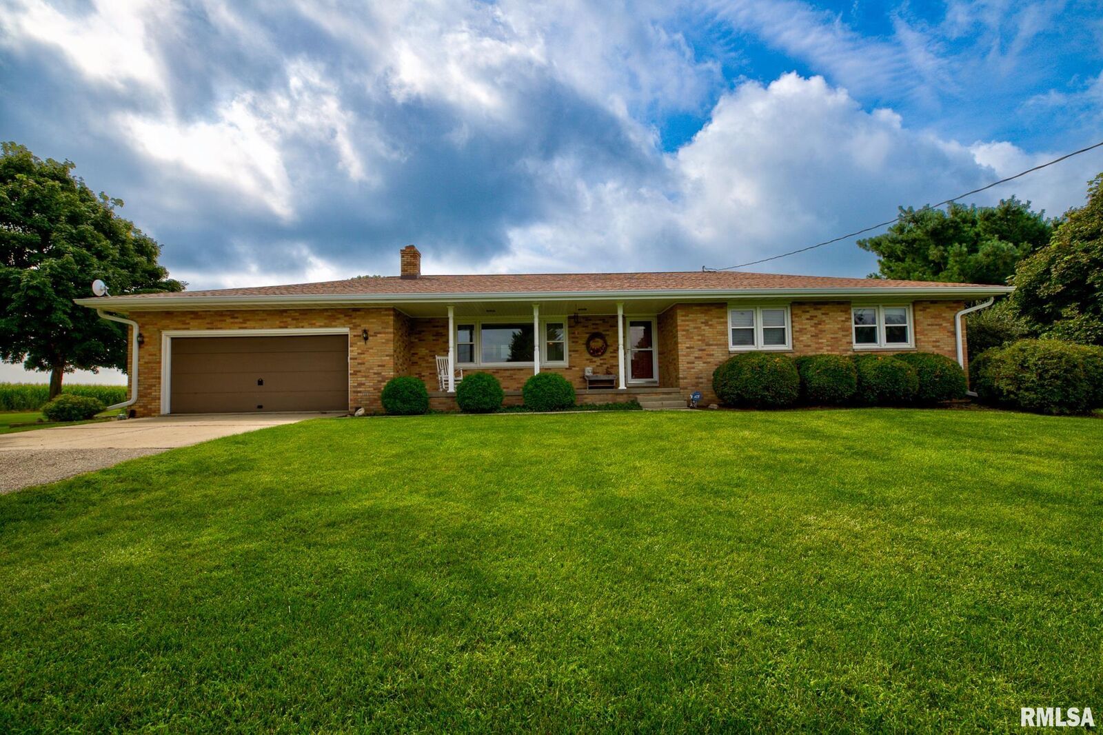 Property Photo: 7320 W Akron Road IL 61559