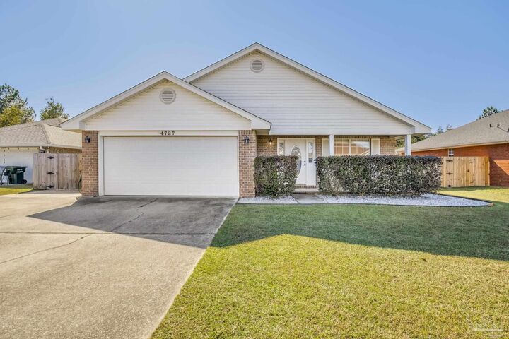 Property Photo:  4727 Lemoyne Vista  FL 32570 