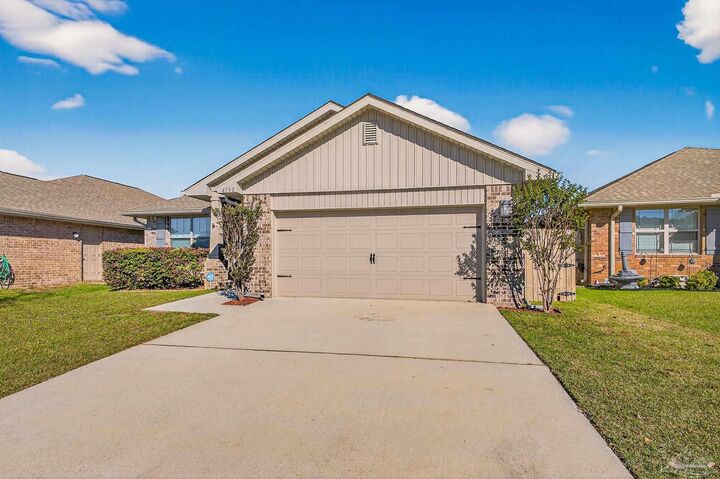 Property Photo: 4732 Burgess Blvd FL 32571