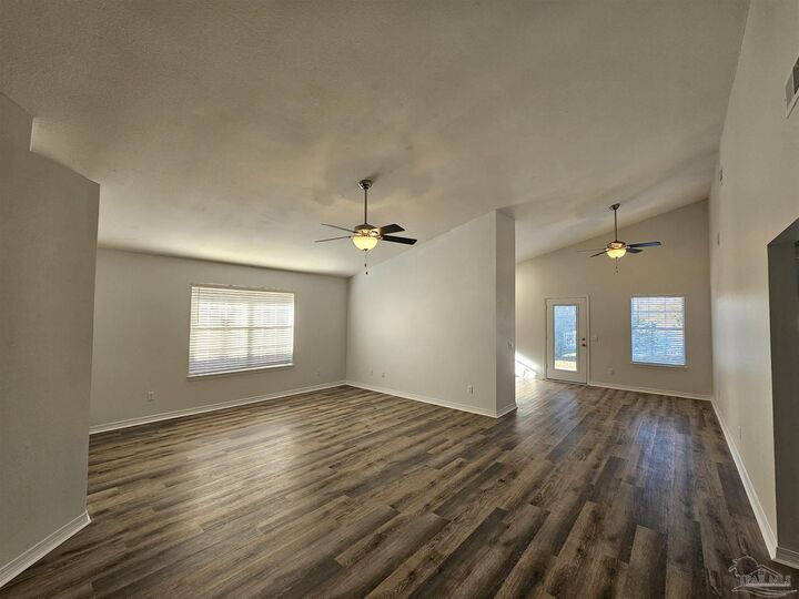 Property Photo:  28 Easton St  FL 32533 