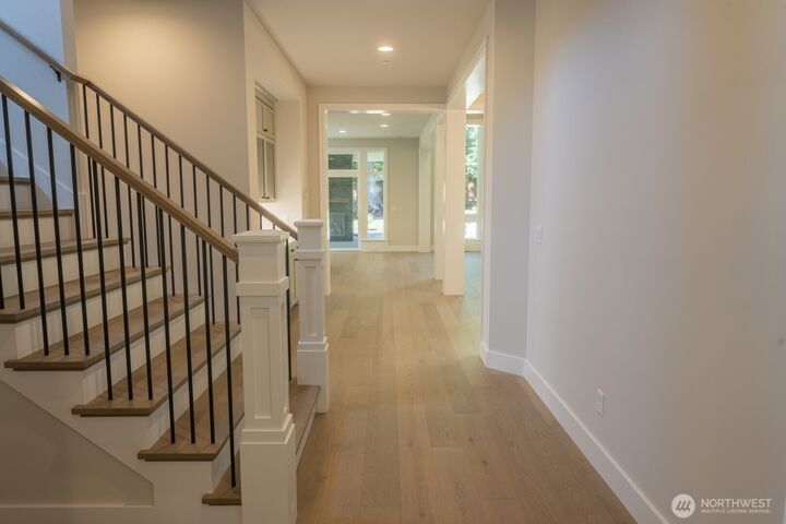 Property Photo: 10420 NE 112th Street WA 98033