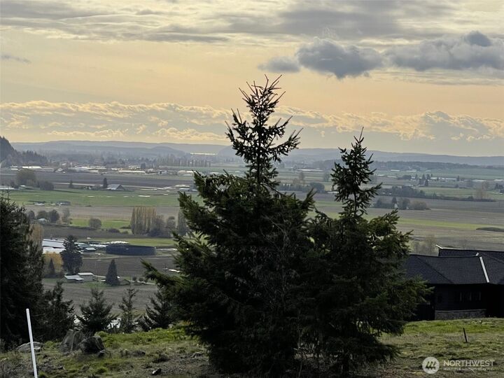 4  Avalon Heights Way  Sedro Woolley WA 98284 photo