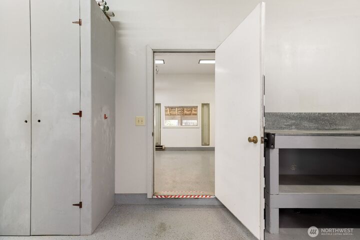 Property Photo:  1856  Boon Road  WA 98277 