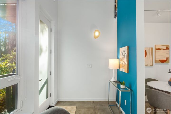 Property Photo: 418 19th Avenue E B WA 98112