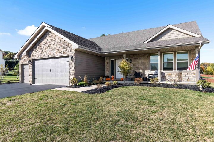 Property Photo: 10170 Creek Ridge Trail IL 61008