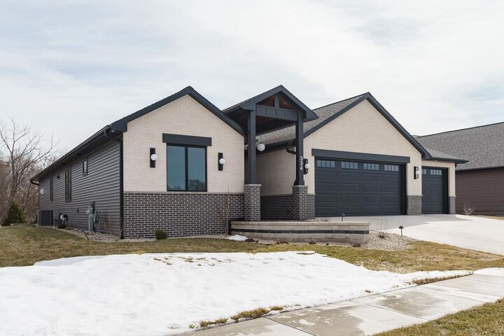 Property Photo: 334 Ridge View Drive 30 WI 53563