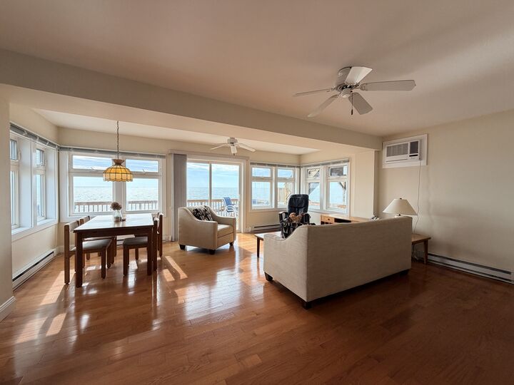 Property Photo: 2 Cambridge Court CT 06512