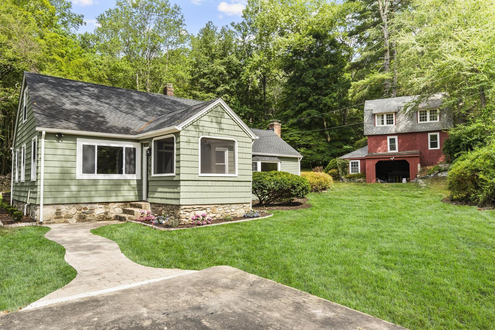 Property Photo:  205 Great Quarter Road  CT 06482 