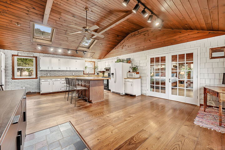 Property Photo: 24 Ventura Drive CT 06234