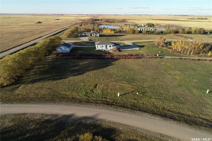 Property Photo:  11 Willow Way  SK S0K 2A0 