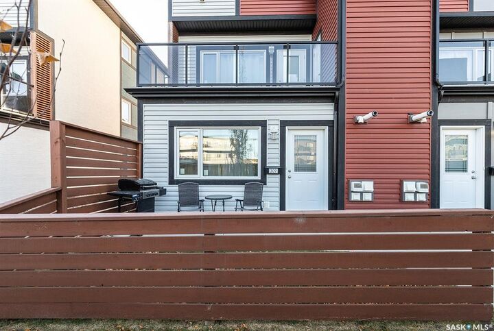 Property Photo:  102 Manek Road 309  SK S7W 0V2 