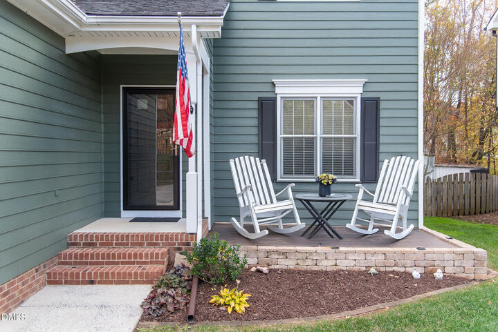 Property Photo:  6004 Eaglesfield Drive  NC 27613 