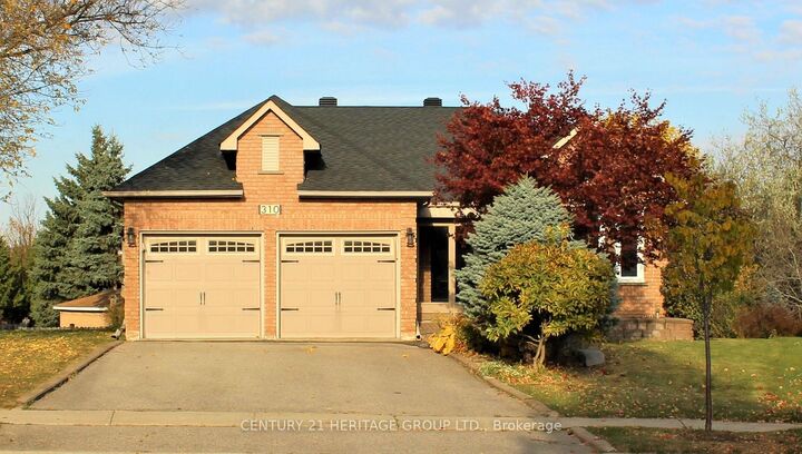 310 Chambers Crescent  Newmarket ON L3X 1T2 photo