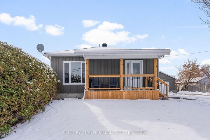 Property Photo: 132 Mud Lake Road ON K8A 6W4