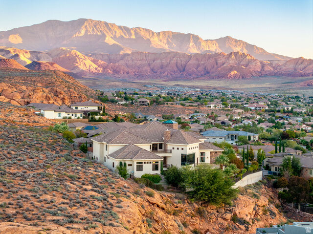 Property Photo: 1445 W Grande Cir UT 84780