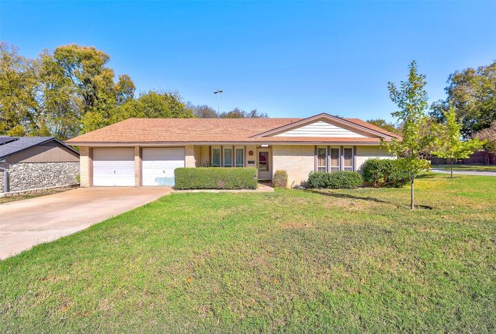 Property Photo:  7210 Meadowood Drive  TX 78723 