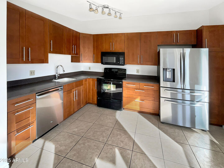 Property Photo: 2015 N Villas Lane AZ 85224