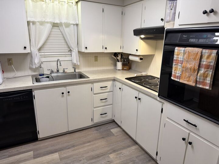 Property Photo: 4943 Hwy 308 Highway LA 70390