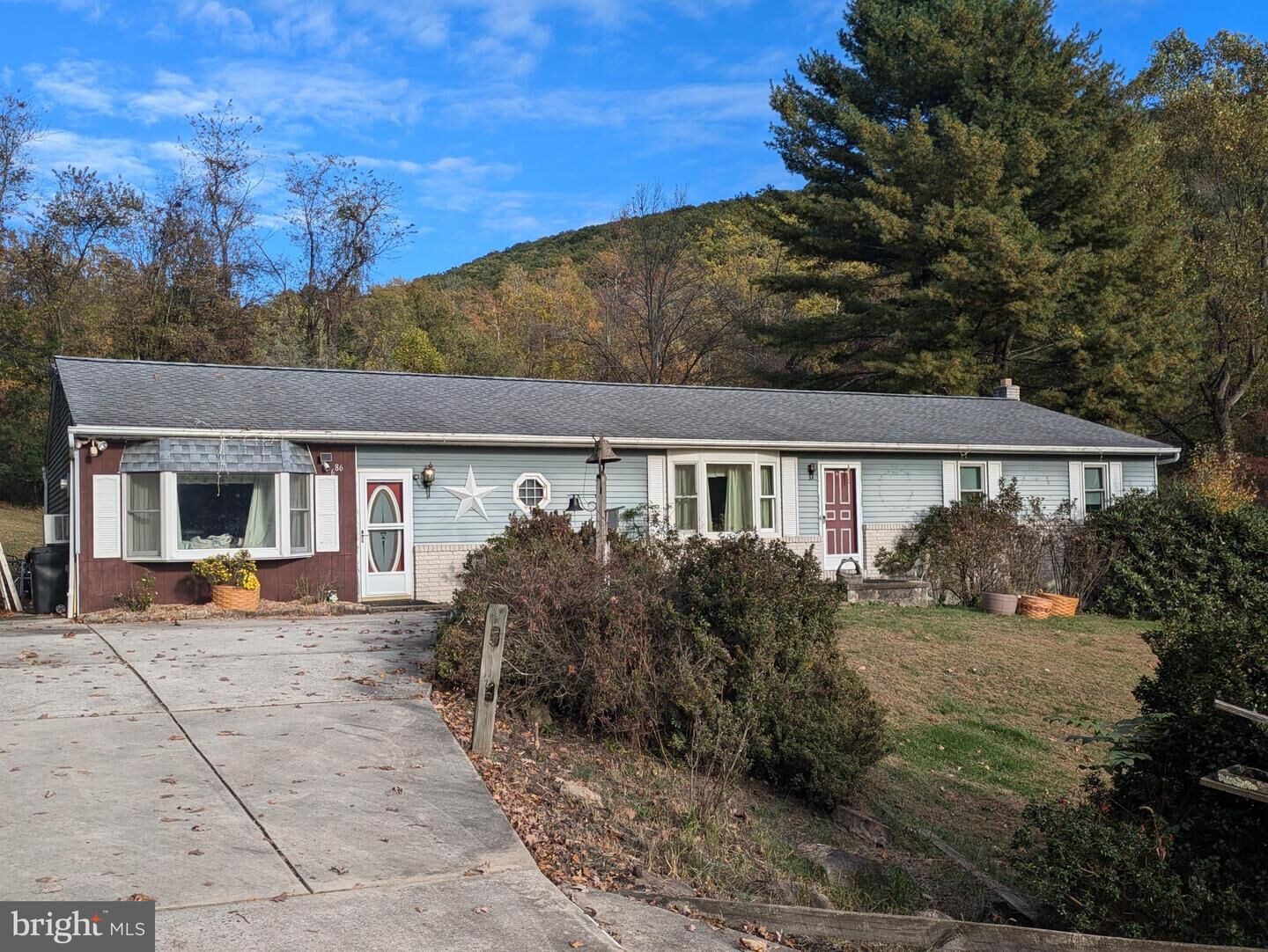Property Photo: 1986 Newport Road PA 17074