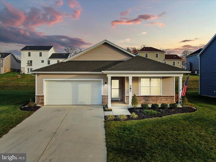 387 Aylesbury Lane  Martinsburg WV 25403 photo
