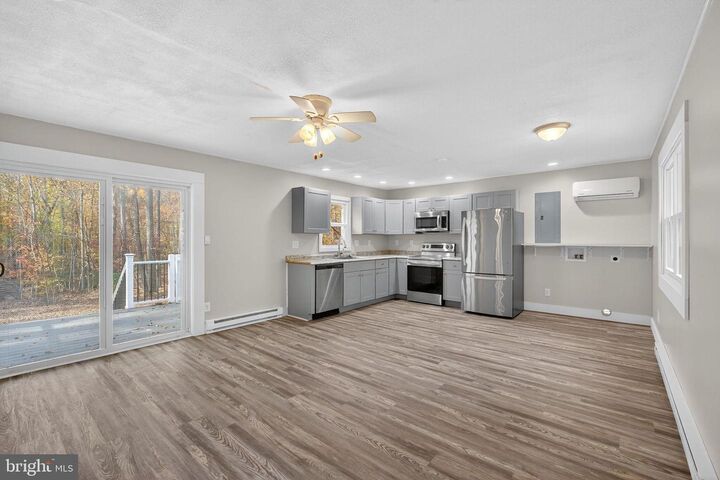 Property Photo:  19239 Mountain Track Road  VA 22960 