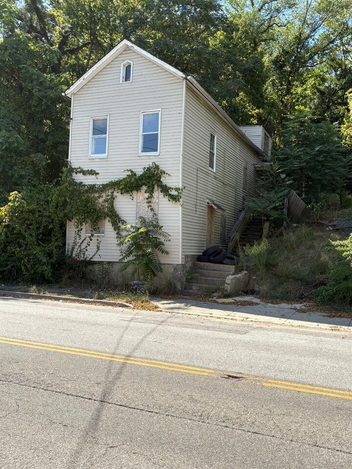 4426 Eastern Avenue  Cincinnati OH 45226 photo
