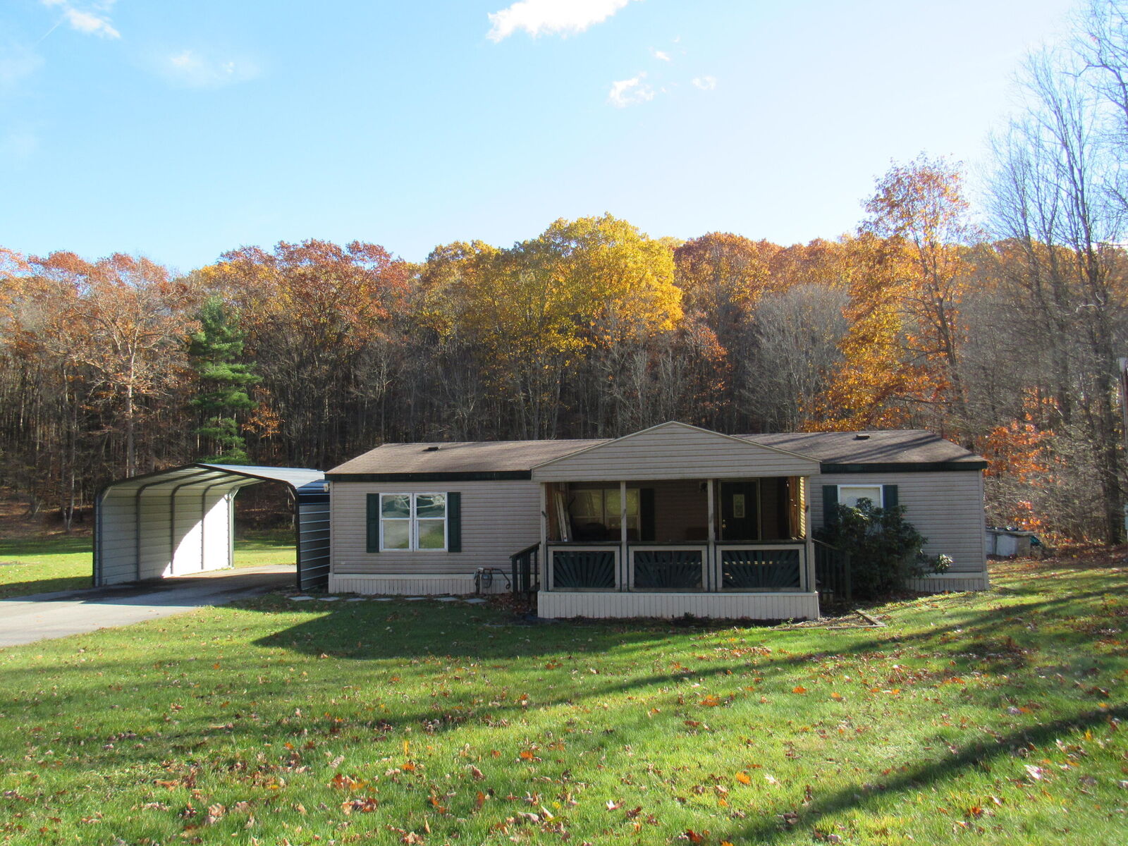 Property Photo:  482 Thunderbird Rd  PA 15801 