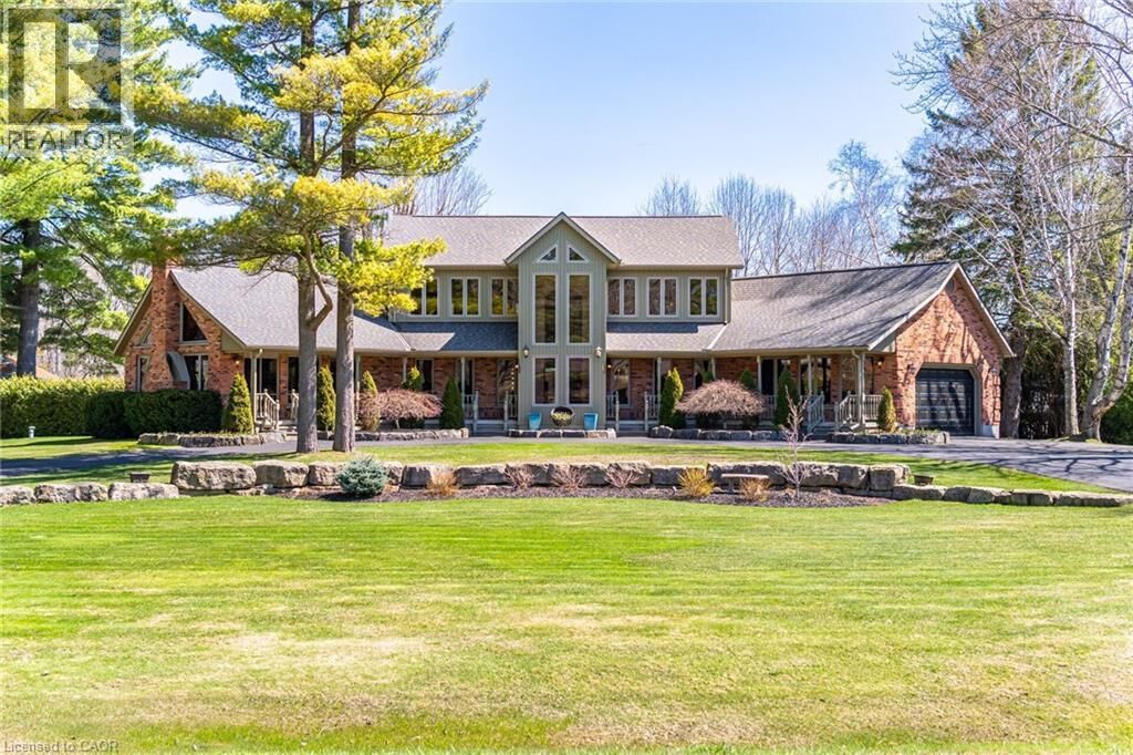 Property Photo:  587 Hillcrest Road  ON N3Y 4K1 