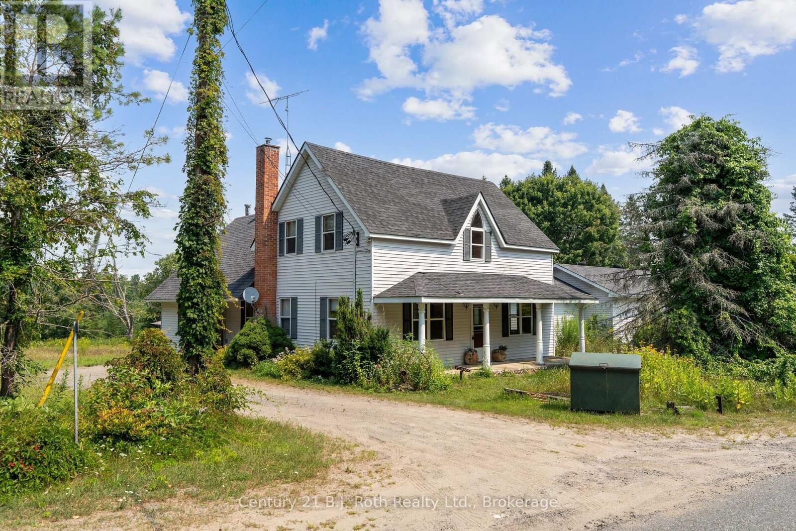 Photo de la propriété: 2377 Fraserburg Road ON P1L 1X3