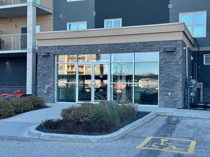 Property Photo: 100 Creek Bend Road MB R2N 0G1