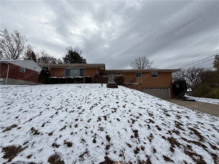 2650 Loris Drive  Dayton OH 45449 photo