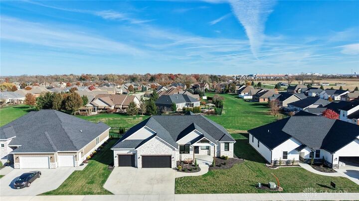 Property Photo: 950 Rosenthal Drive OH 45373