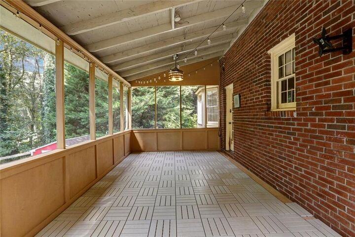 Property Photo:  5774 Vantage Court  GA 30087 